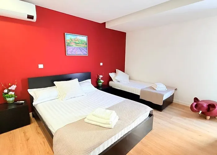 滨海马尔二号公寓 3* 维拉弗兰卡杜坎普